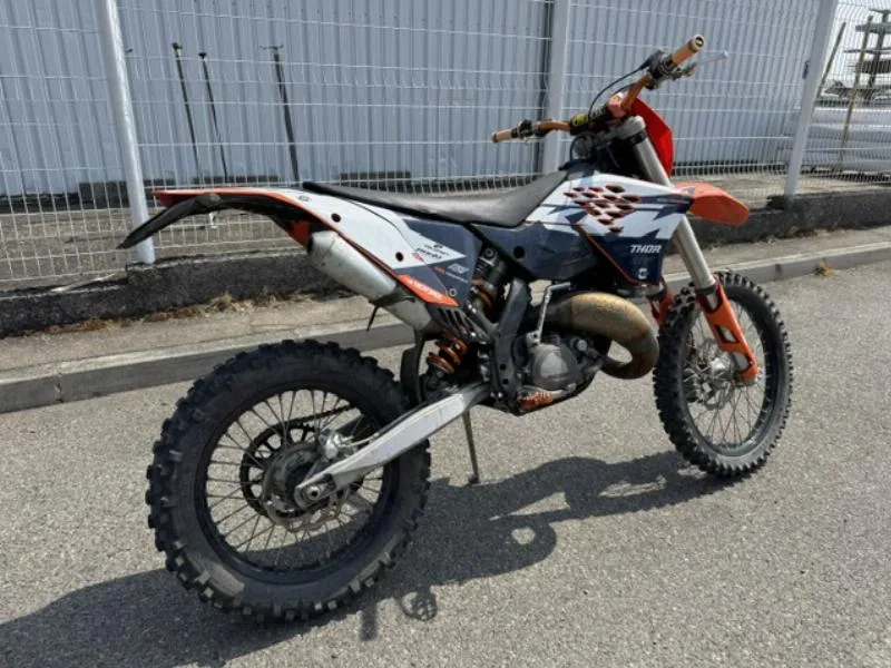 125 EXC