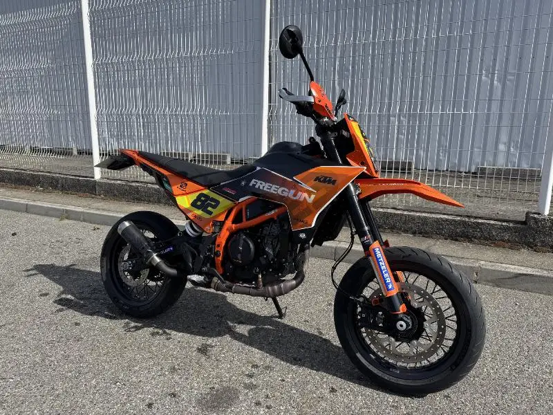 390 SMC R