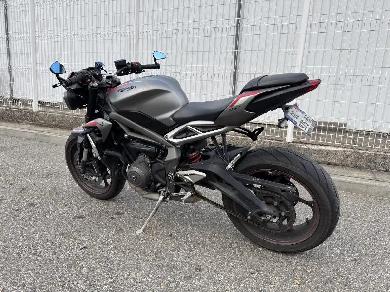 STREET TRIPLE 765 R
