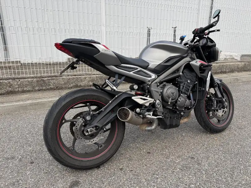 STREET TRIPLE 765 R