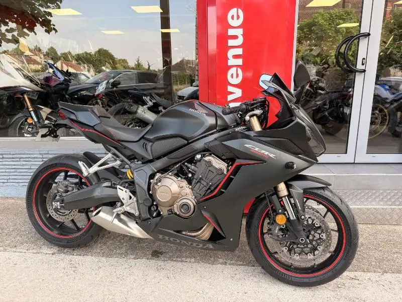 CBR 650  R