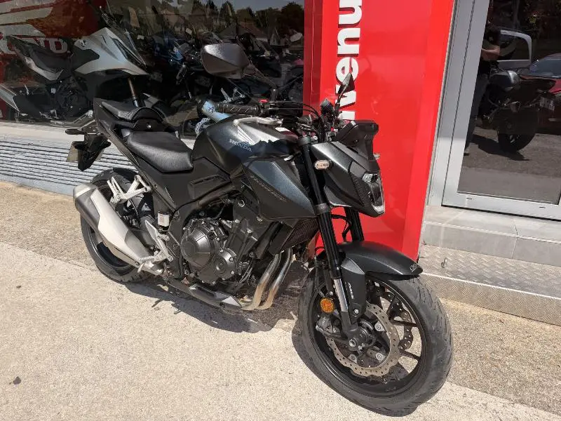 CB 500 Hornet 2024