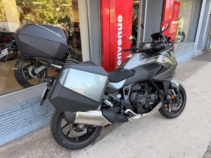 NT 1100 DCT