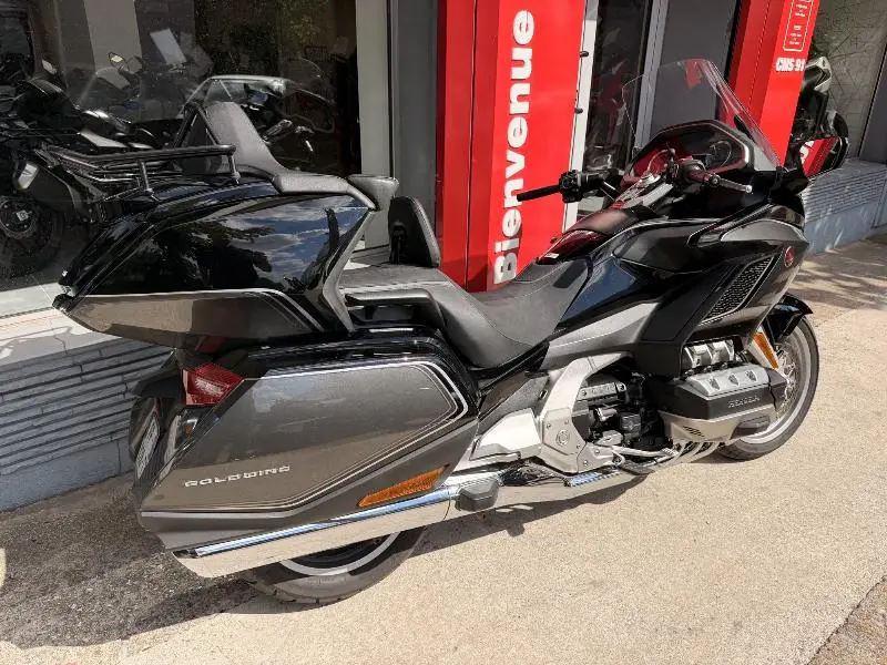 GL 1800 GOLDWING TOURING DCT