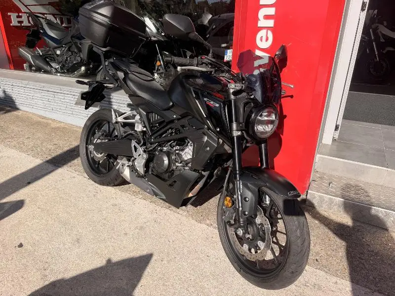 CB 125  R