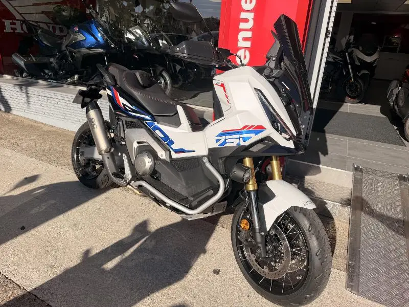 XADV 750