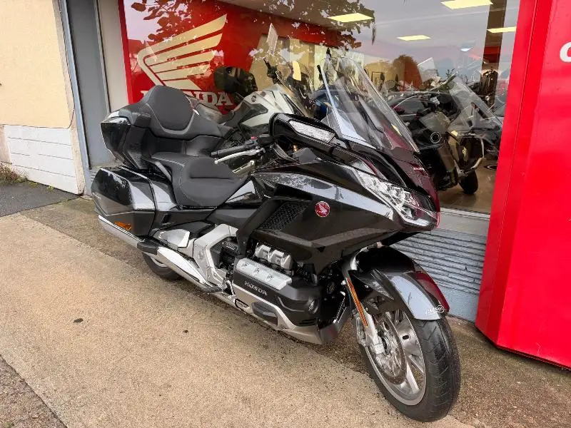 GL 1800 GOLDWING TOURING DCT
