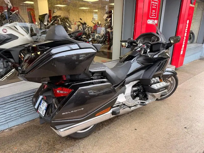 GL 1800 GOLDWING TOURING DCT