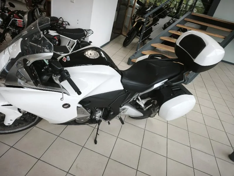 VFR 1200
