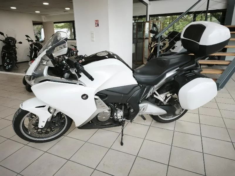 VFR 1200