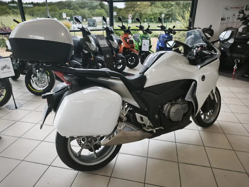 VFR 1200