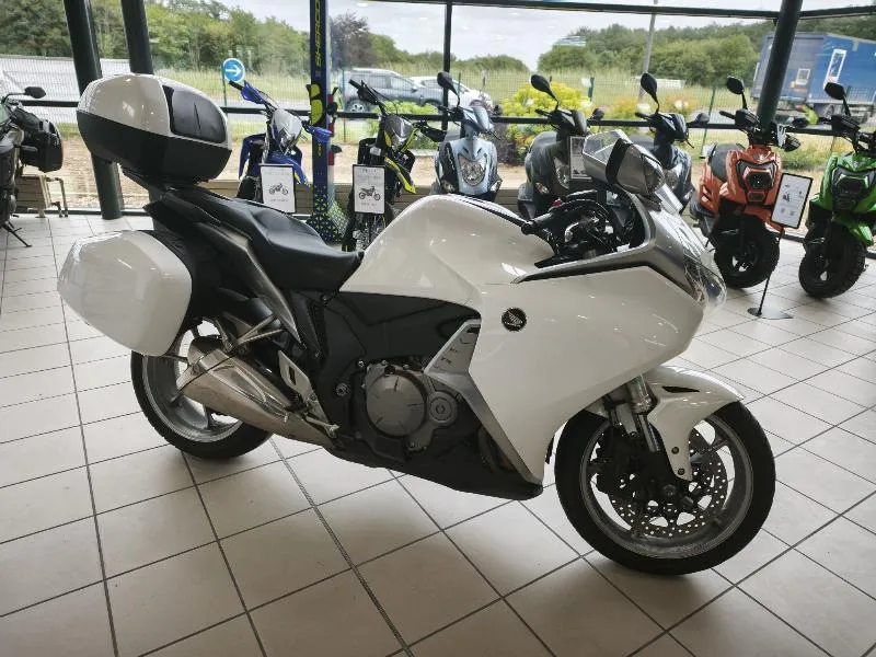 VFR 1200