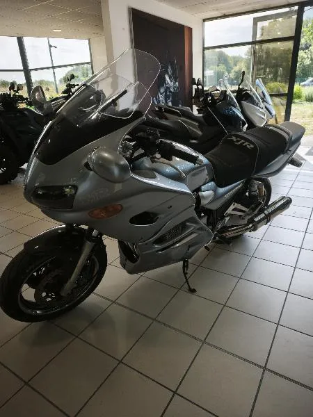 XJR 1300