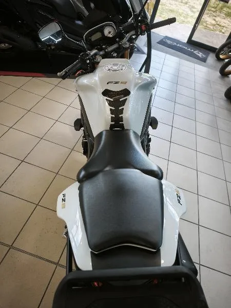 FZ8