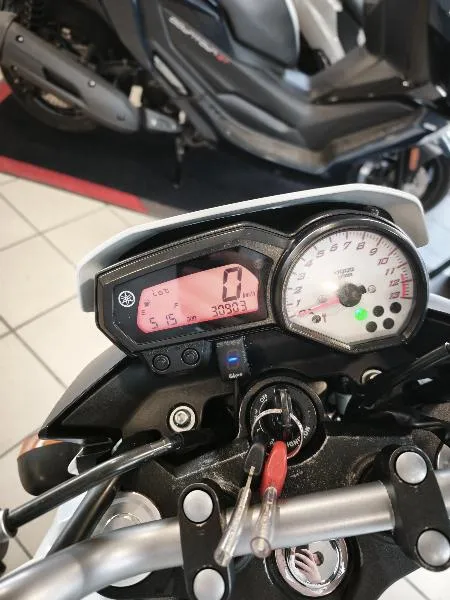 FZ8