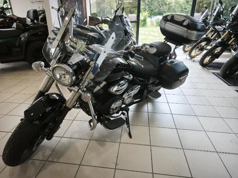 XVS 950