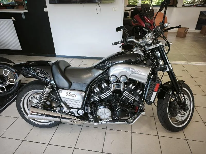 VMAX 1200
