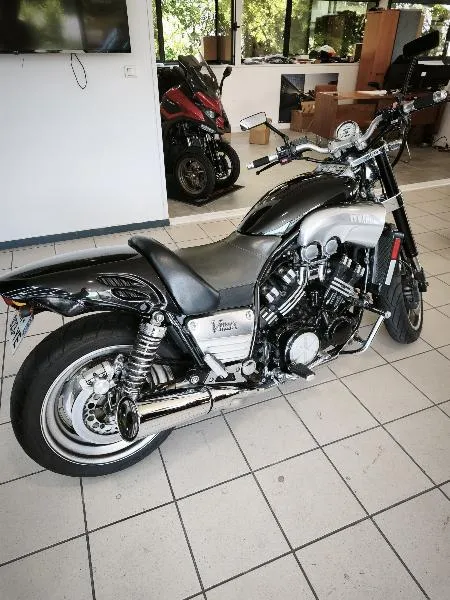 VMAX 1200