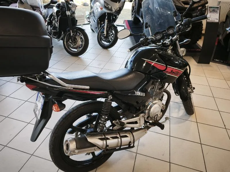 YBR 125 CUSTOM