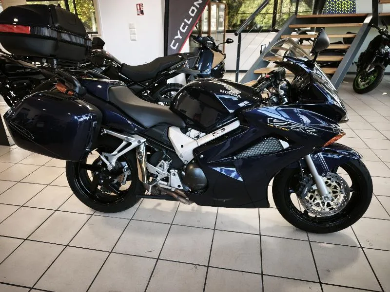 VFR 800 VTEC