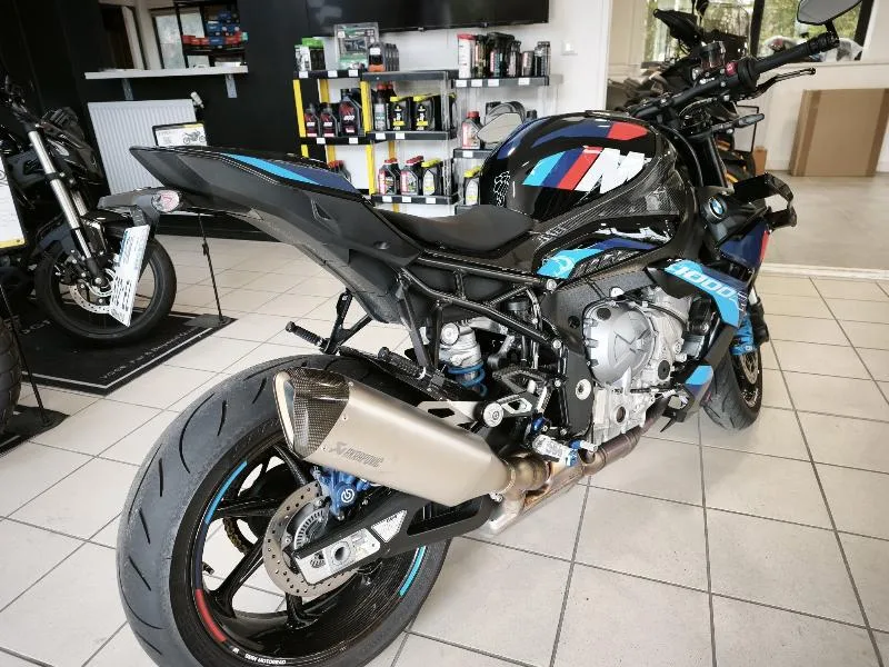 M 1000 R