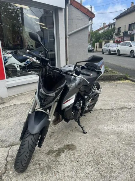 CB 750 HORNET