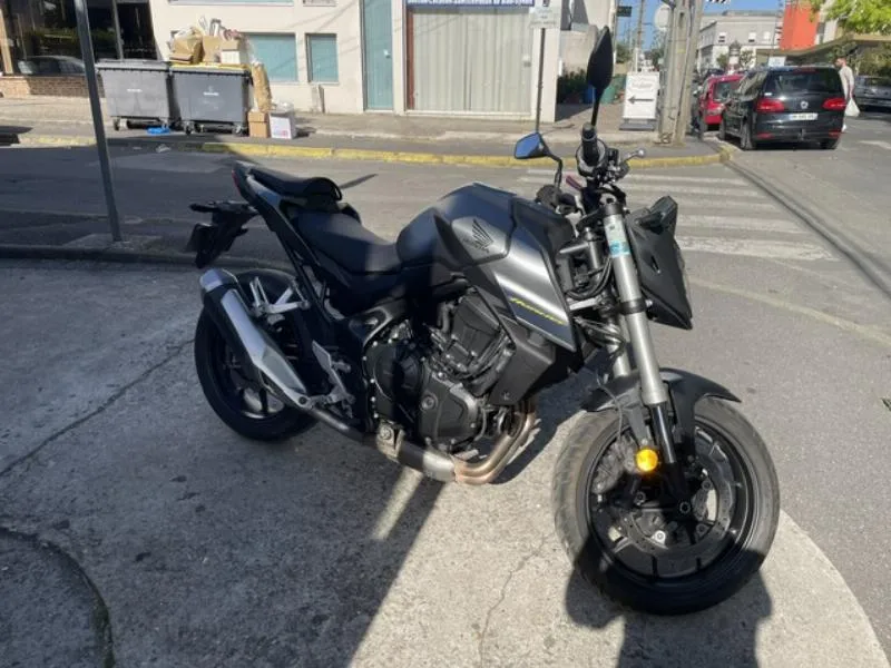 CB 750 HORNET 2023