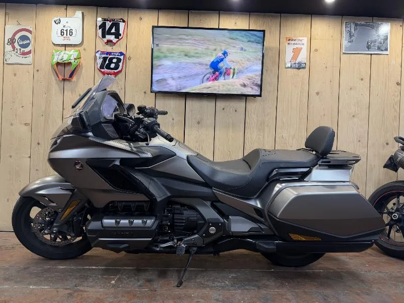 GOLDWING 1800 BAGGER