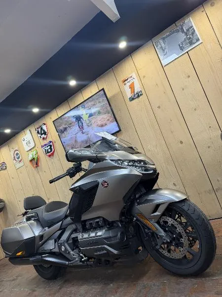 GOLDWING 1800 BAGGER