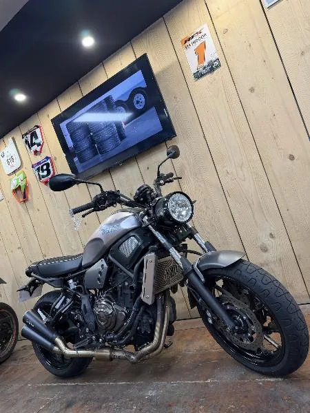 XSR 700