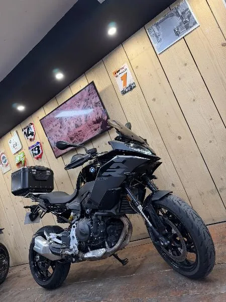 F 900 XR