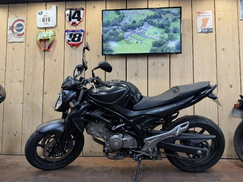 GLADIUS 650