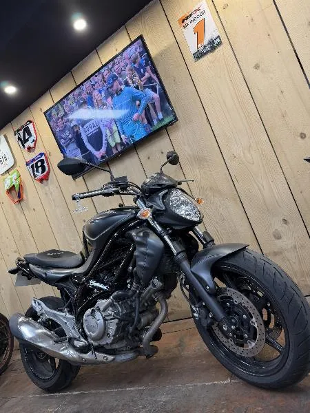GLADIUS 650