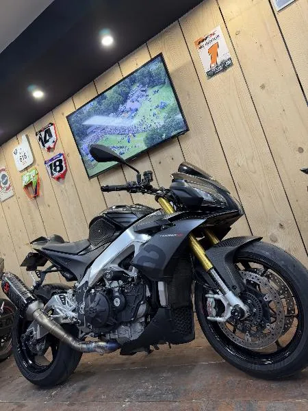 TUONO 1100  V4 RR