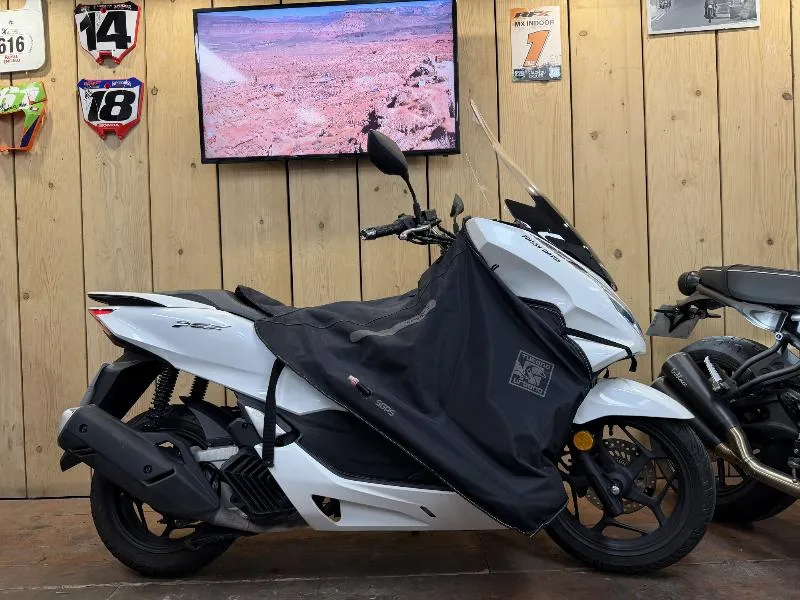 PCX 125