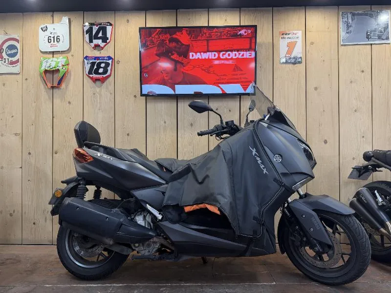 XMAX 300 Tech Max