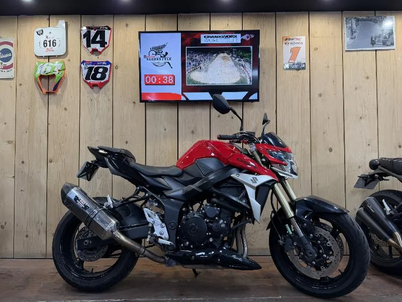 GSR 750 2012