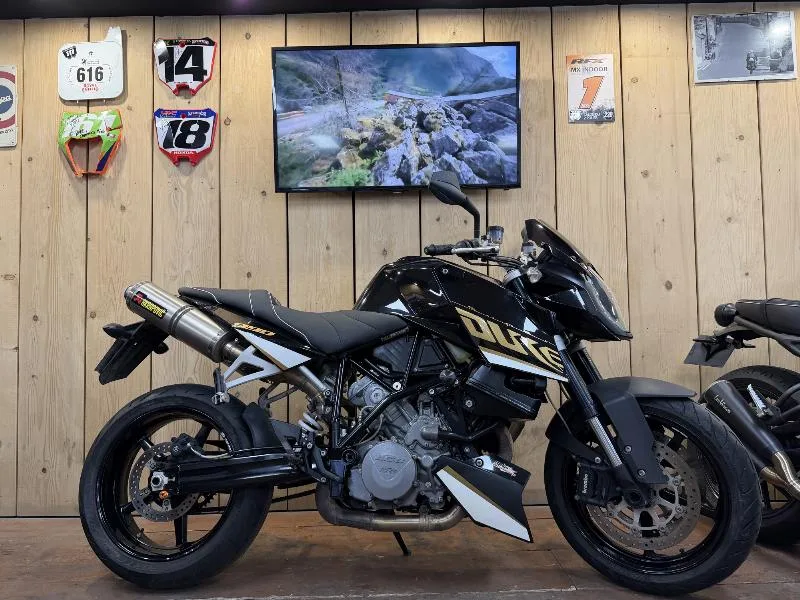 990 SUPER DUKE