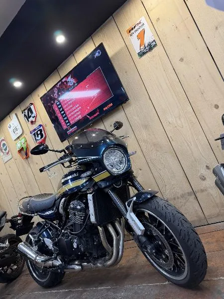 Z 900