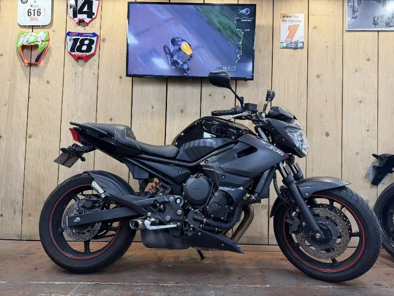 XJ6 
