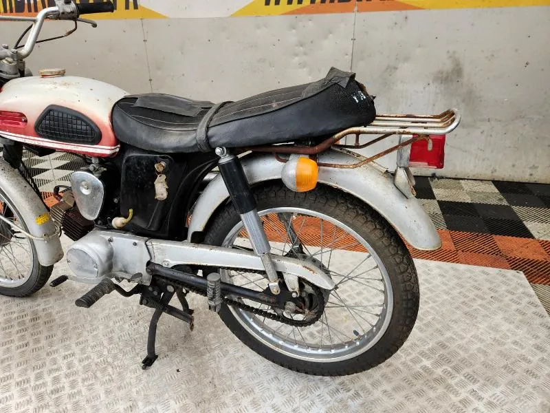 YB 90