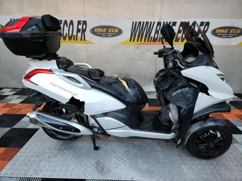 METROPOLIS 400