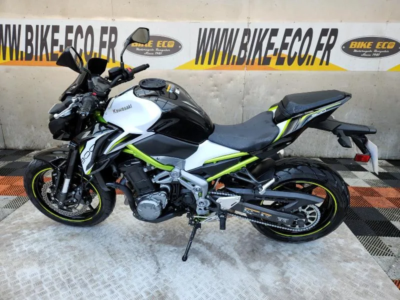 Z 900