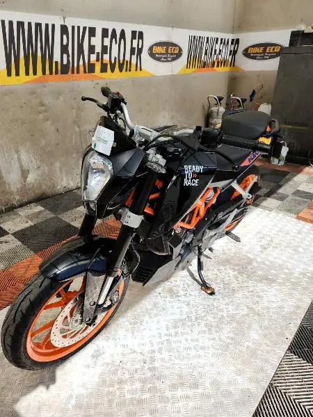 390 DUKE