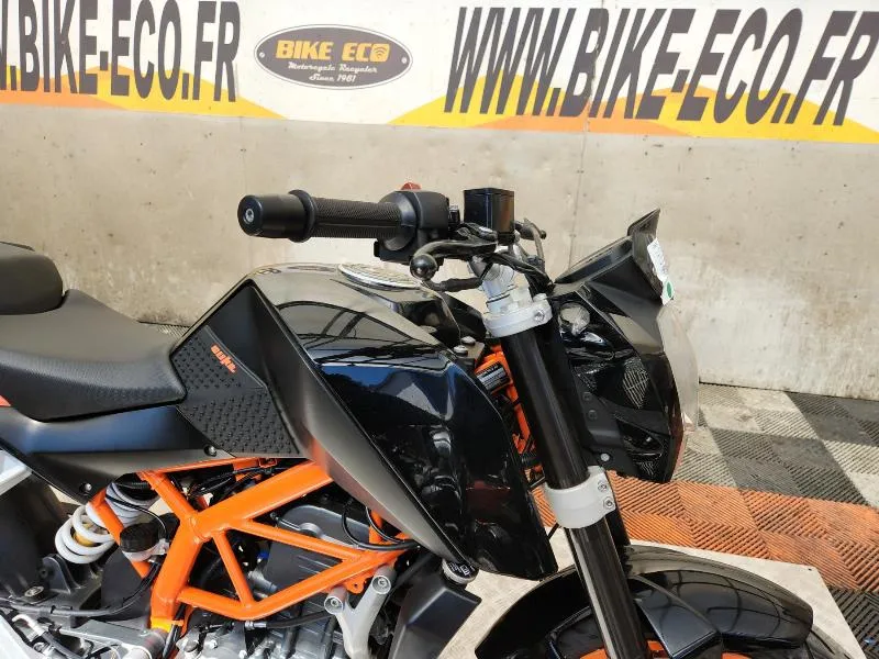 390 DUKE