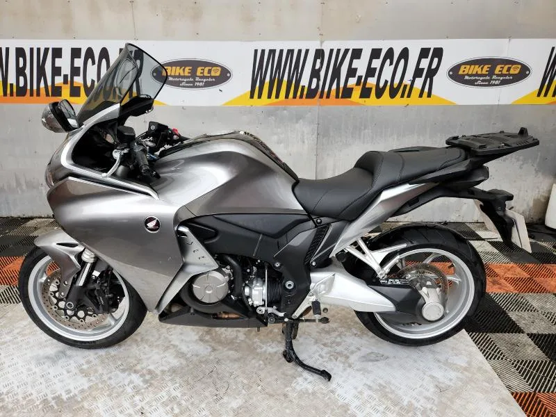 VFR 1200 F