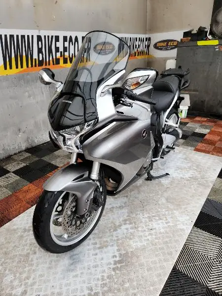 VFR 1200 F