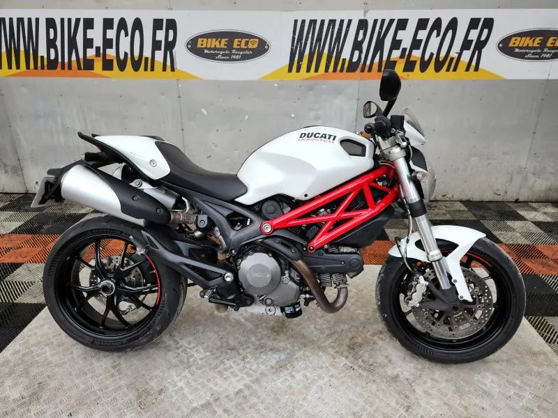 796 MONSTER
