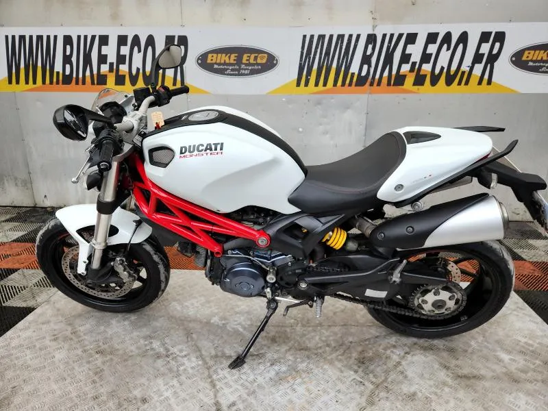 796 MONSTER