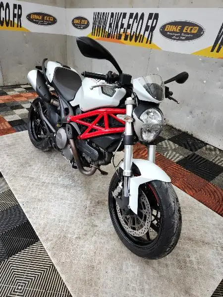 796 MONSTER